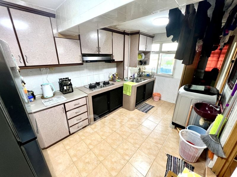 3 Room (3I) HDB for Sale in  2 Holland Avenue - Image 6