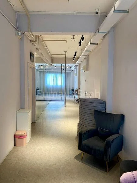 Office for Rent: South Bridge Road - Image 4