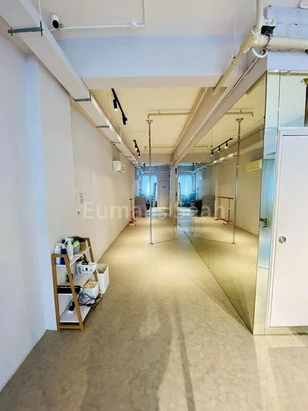 Office for Rent: South Bridge Road - Image 2