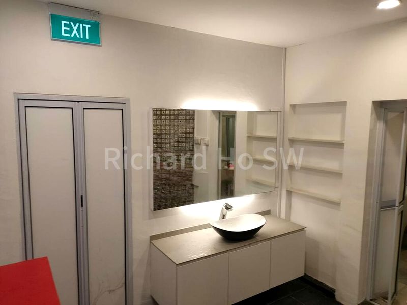 Other Retail for Sale: 193 Upper Paya Lebar Road Shop - Image 7