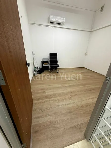 Light Industrial (B1) for Rent: Techniques Centre - Image 1