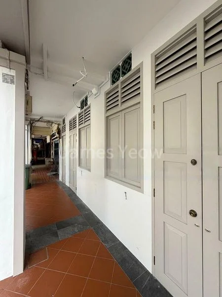 Food & Beverage for Rent: 79 Rowell Road - Image 2