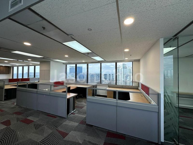 Office for Rent: United Square - Image 1