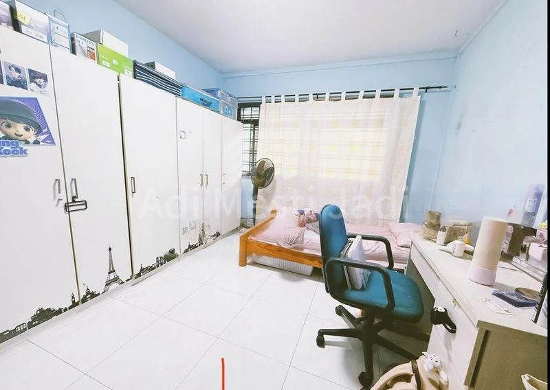 5 Room (5I) HDB for Sale in  897C Woodlands Drive 50 - Image 5