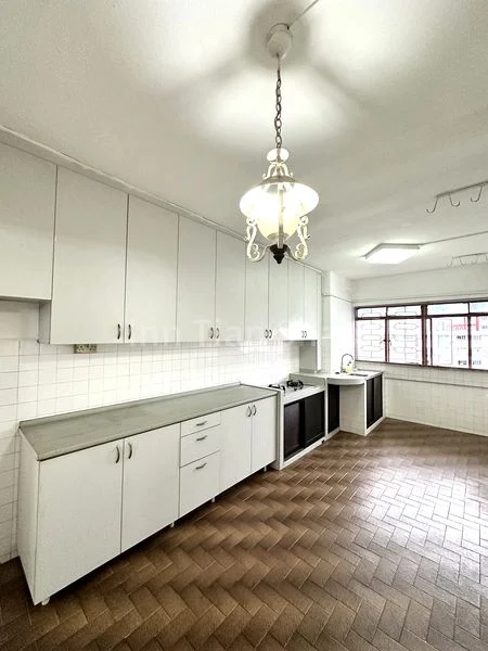 3 Room (3NG) HDB for Sale in 602 Clementi West Street 1 - Image 4