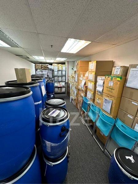 Office for Sale: Manhattan House - Image 1