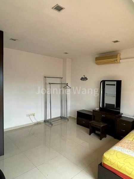 Common Room (Condo) for Rent in  People's Park Centre - Image 2