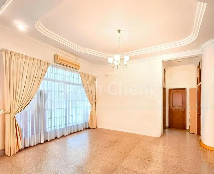 6 Bed Semi-Detached House (Landed) for Sale in  Glentrees - Image 3