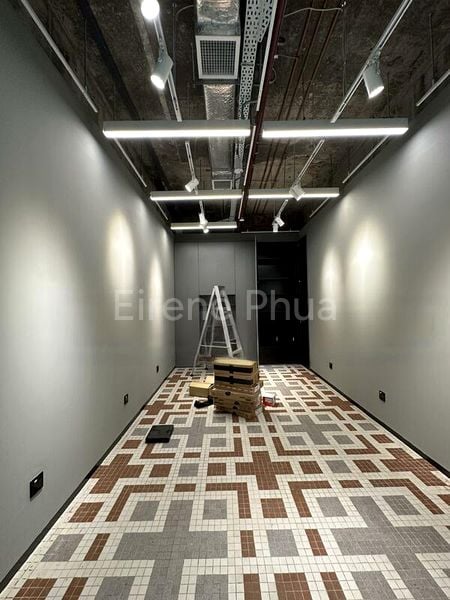 Other Retail for Rent: Peninsula Plaza - Image 1