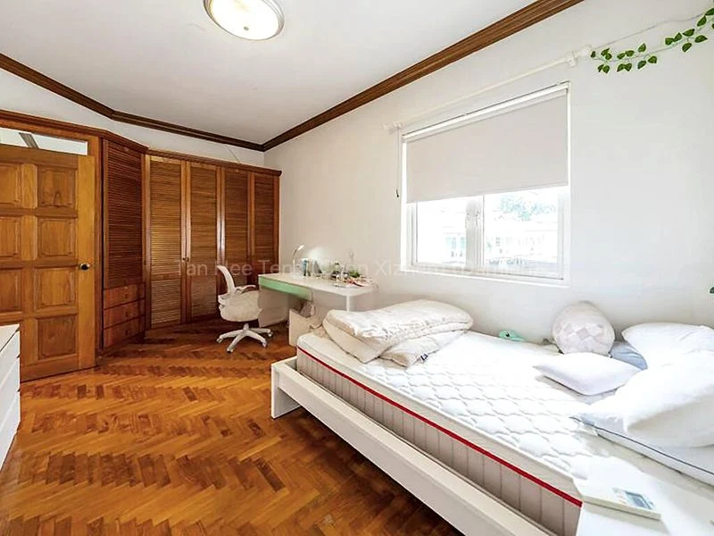 4 Bed Semi-Detached House (Landed) for Sale in  Montrose Terrace - Image 3