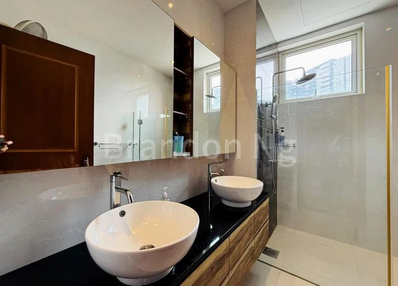 6 Bed Corner Terrace (Landed) for Sale in Thomson Garden Estate - Image 3