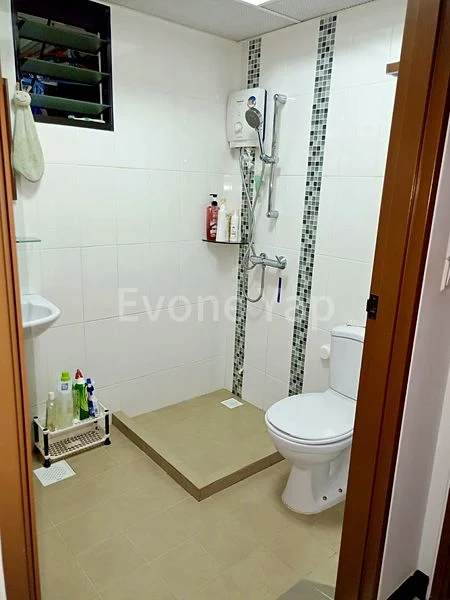 Common Room (HDB) for Rent in 592C Montreal Link - Image 3