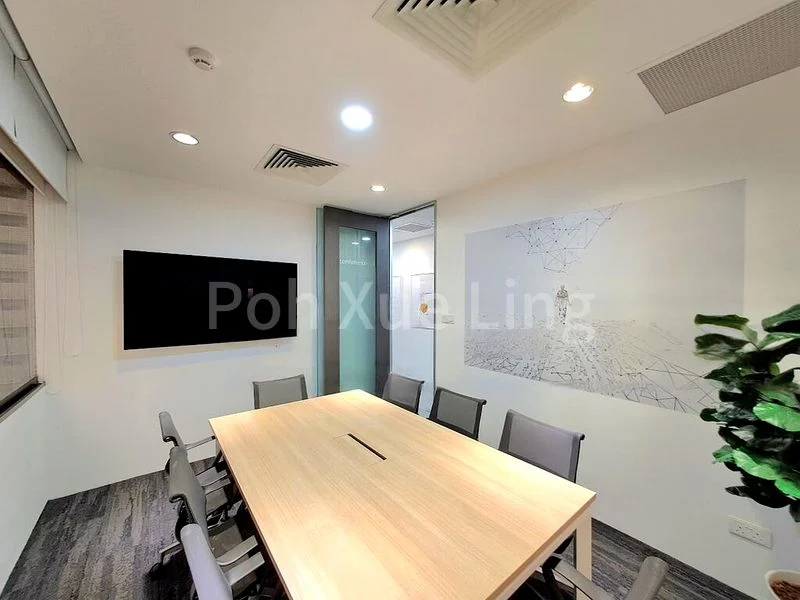 Office for Rent: Service Office in the CBD - Image 4