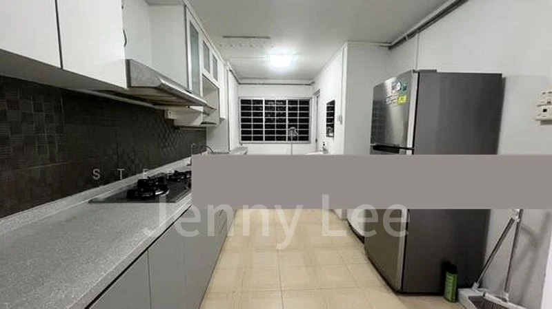 5 Room (5I) HDB for Sale in  229 Tampines Street 23 - Image 7