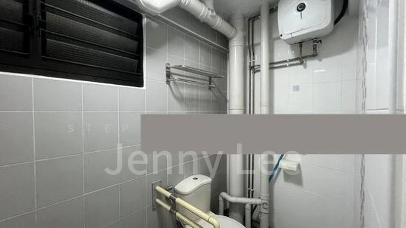 5 Room (5I) HDB for Sale in  229 Tampines Street 23 - Image 9