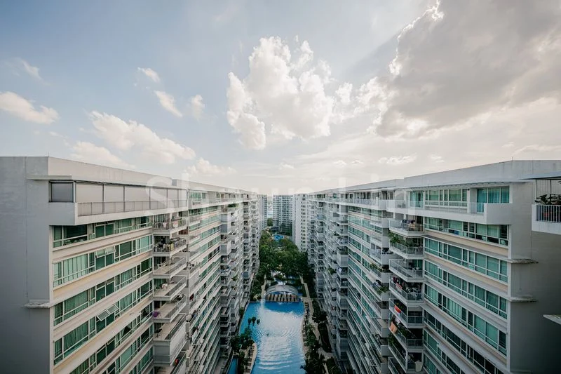 4 Bed Condo for Sale in  Caspian - Image 1