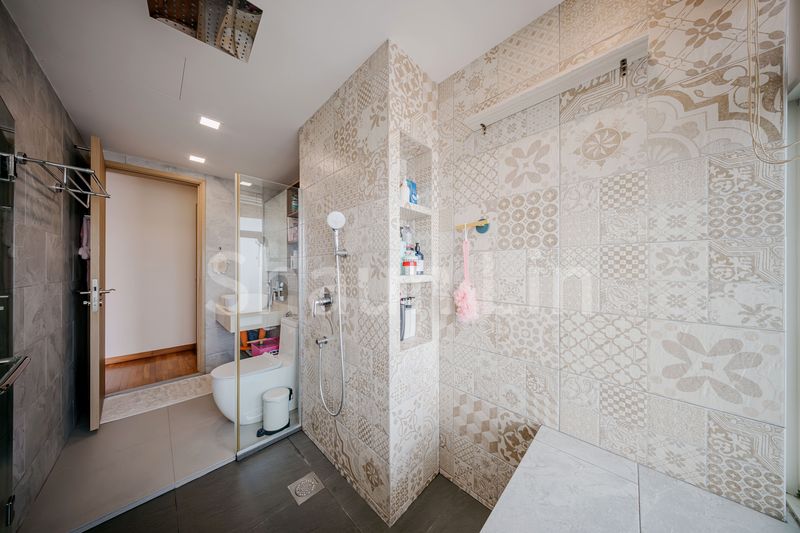 4 Bed Condo for Sale in  Caspian - Image 18