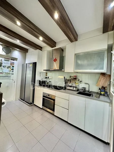 5 Room (5I) HDB for Sale in  338D Anchorvale Crescent - Image 4