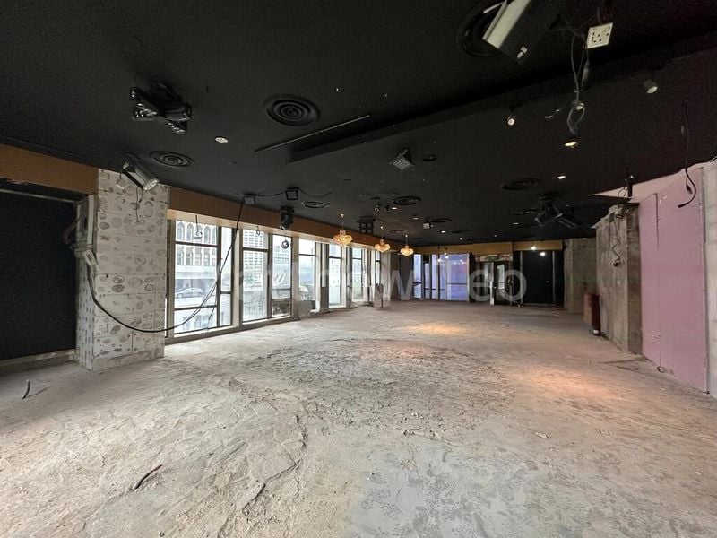 Shop / Shophouse for Rent: Peninsula Shopping Centre - Image 7