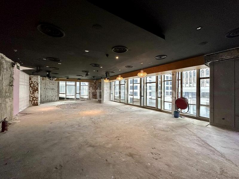 Shop / Shophouse for Rent: Peninsula Shopping Centre - Image 8