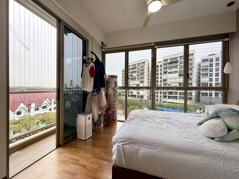 4 Bed Executive Condo for Sale in  Sea Horizon - Image 5