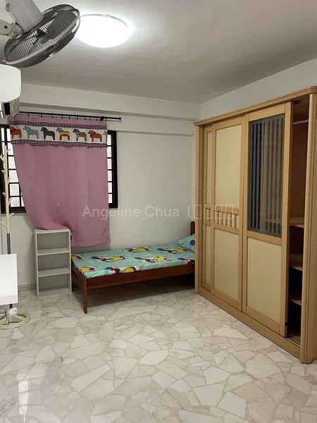 Common Room (HDB) for Rent in  729 Yishun Street 71 - Image 1