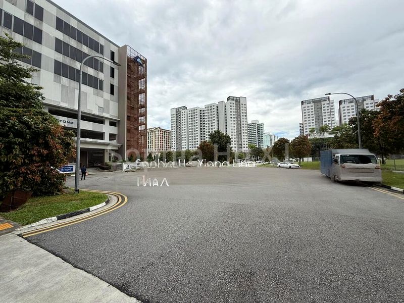 REVV: 1,200 Sq Ft Industrial Shop / Workshop For Sale on Old Kent Road, London (SE1) - Image 10