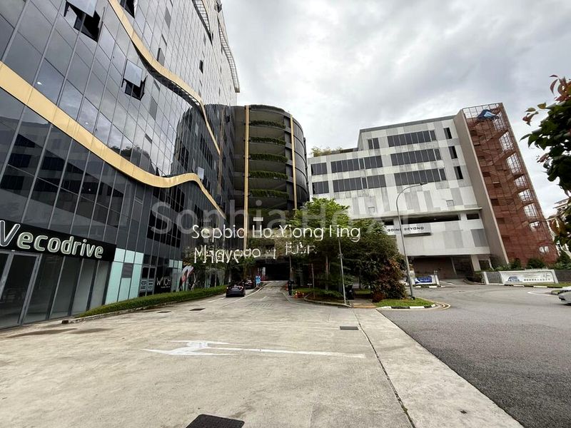 REVV: 1,200 Sq Ft Industrial Shop / Workshop For Sale on Old Kent Road, London (SE1) - Image 11