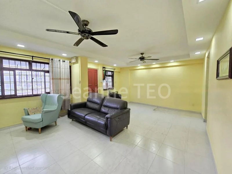 4 Room (4A) HDB for Sale in  896A Woodlands Drive 50 - Image 1