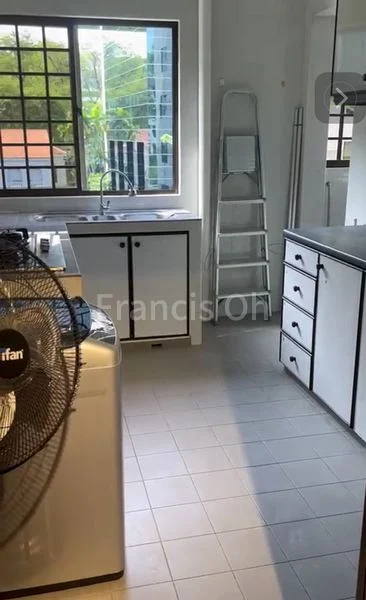 Common Room (Condo) for Rent in  Oxley Mansion - Image 8