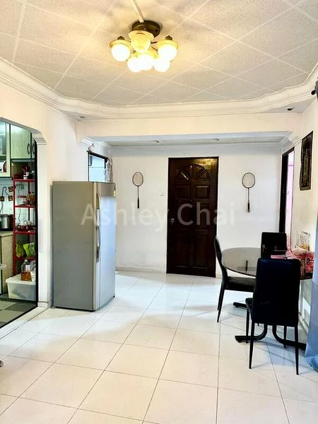 5 Room (5I) HDB for Sale in 318 Tampines Street 33 - Image 4