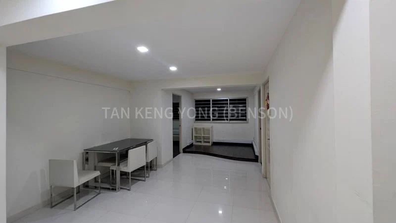 5 Room (5I) HDB for Rent in  716 Ang Mo Kio Avenue 6 - Image 2