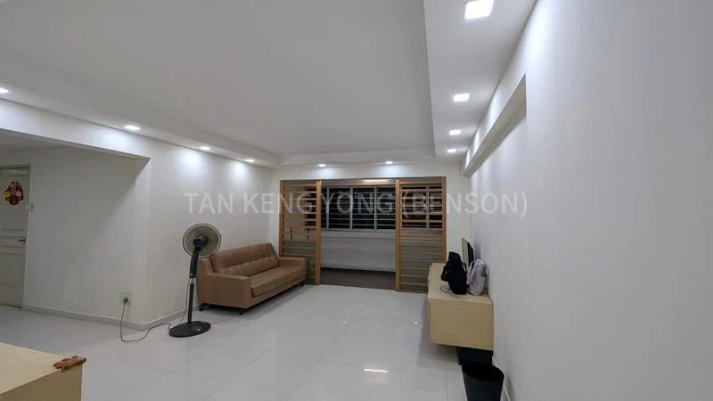 5 Room (5I) HDB for Rent in  716 Ang Mo Kio Avenue 6 - Image 1