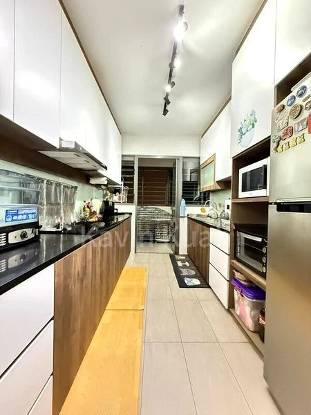 4 Room (4A) HDB for Sale in  479B Yishun Street 42 - Image 1