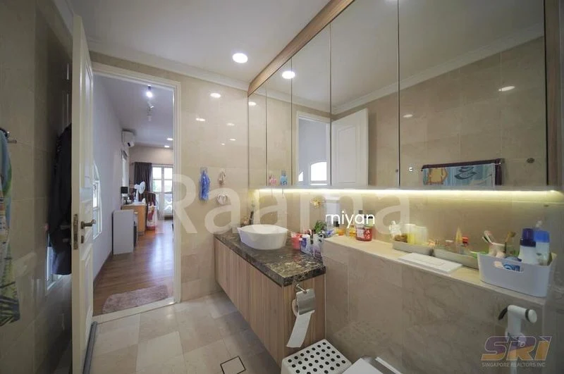 6 Bed Semi-Detached House (Landed) for Sale in  Holland Grove - Image 6