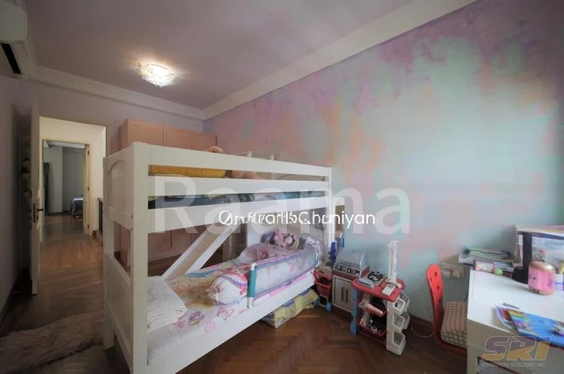 6 Bed Semi-Detached House (Landed) for Sale in  Holland Grove - Image 2