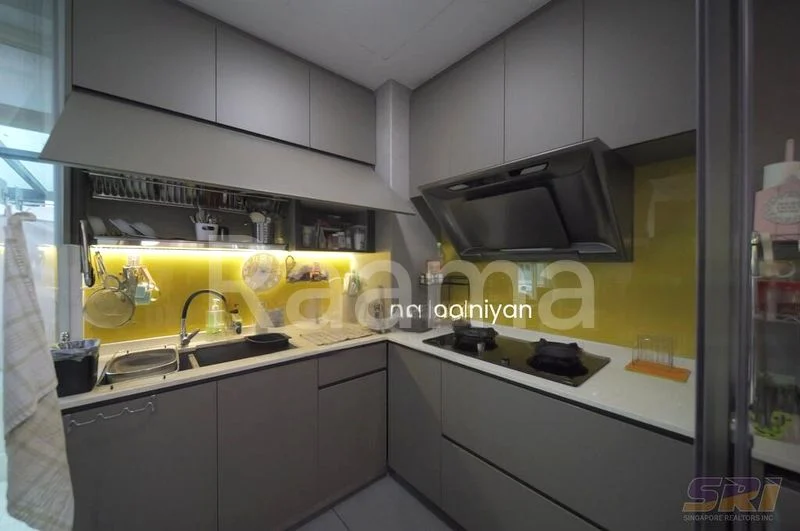 6 Bed Semi-Detached House (Landed) for Sale in  Holland Grove - Image 11