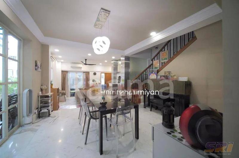 6 Bed Semi-Detached House (Landed) for Sale in  Holland Grove - Image 15