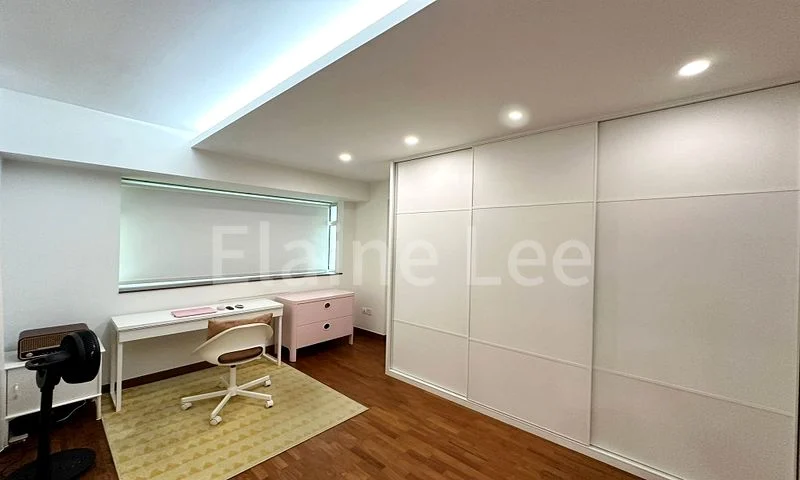 5 Room (5I) HDB for Sale in  649 Punggol Central - Image 11