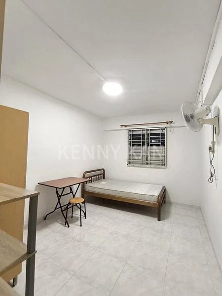 Common Room (HDB) for Rent in  646 Ang Mo Kio Avenue 6 - Image 1