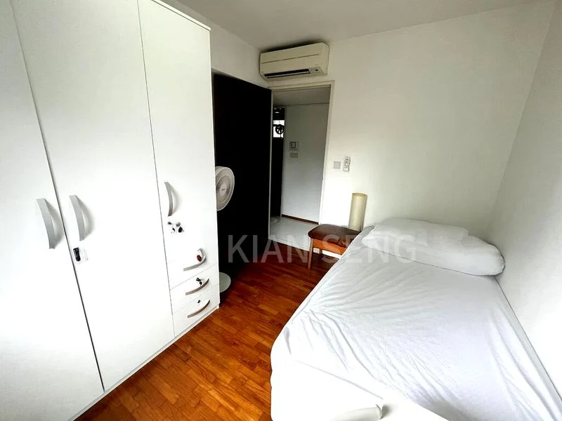 Common Room (HDB) for Rent in  1A Cantonment Road - Image 3