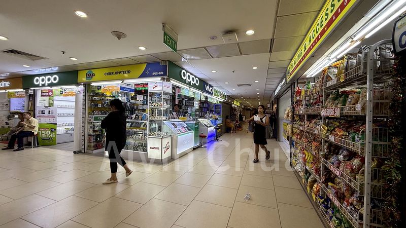 Mall Shop for Rent in Lucky Plaza - Image 22