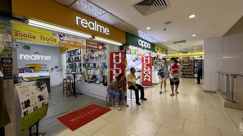 Mall Shop for Rent in Lucky Plaza - Image 23