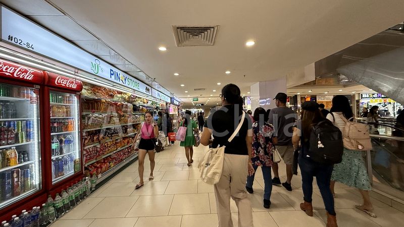 Mall Shop for Rent in Lucky Plaza - Image 14