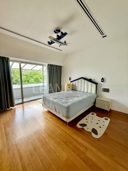 5 Bed Condo for Sale in  Nassim Park Residences - Image 5