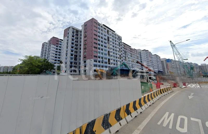 Maisonette HDB for Sale in 547 Pasir Ris Street 51 - Image 8