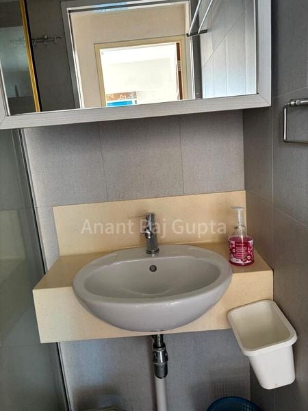 Common Room (HDB) for Rent in  1 Cantonment Road - Image 5