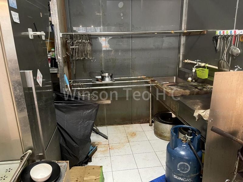 Light Industrial (B1) for Rent: Harper Point - Image 3