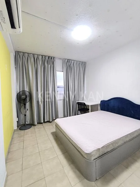 Common Room (HDB) for Rent in  847 Tampines Street 83 - Image 1