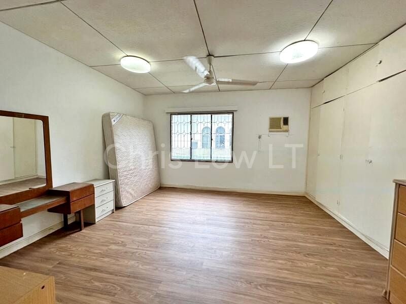 4 Bed Bungalow (Landed) for Sale in  Clementi Park - Image 11